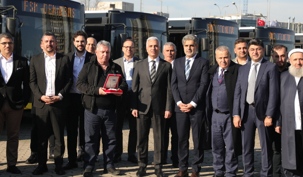 FSM Demirbaş Otomotiv’den Büyük Teslimat: 130 Yeni Araç Yollarda